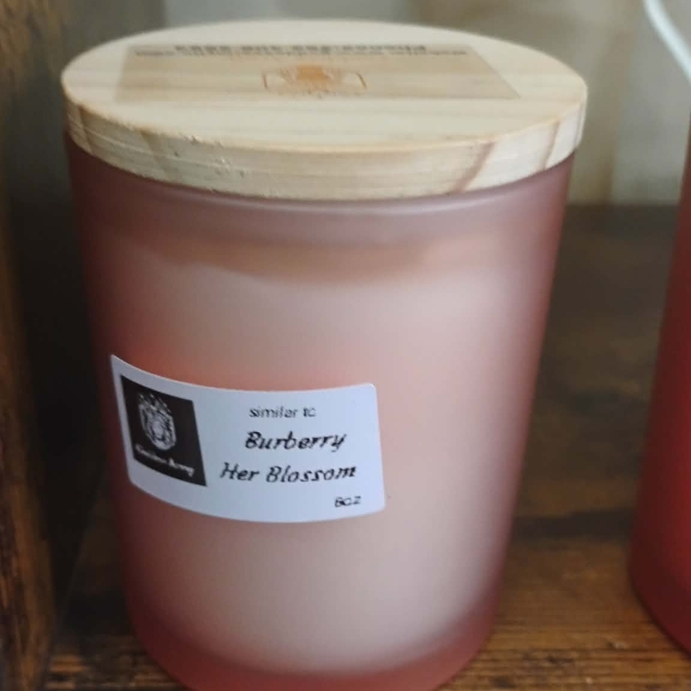 Burberry Pink Frosted Glass Candle with Wooden Lid
